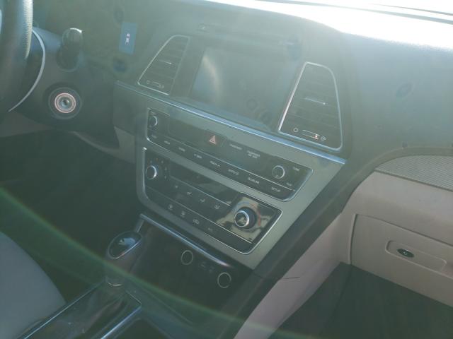 Photo 8 VIN: 5NPE24AF6GH357299 - HYUNDAI SONATA 