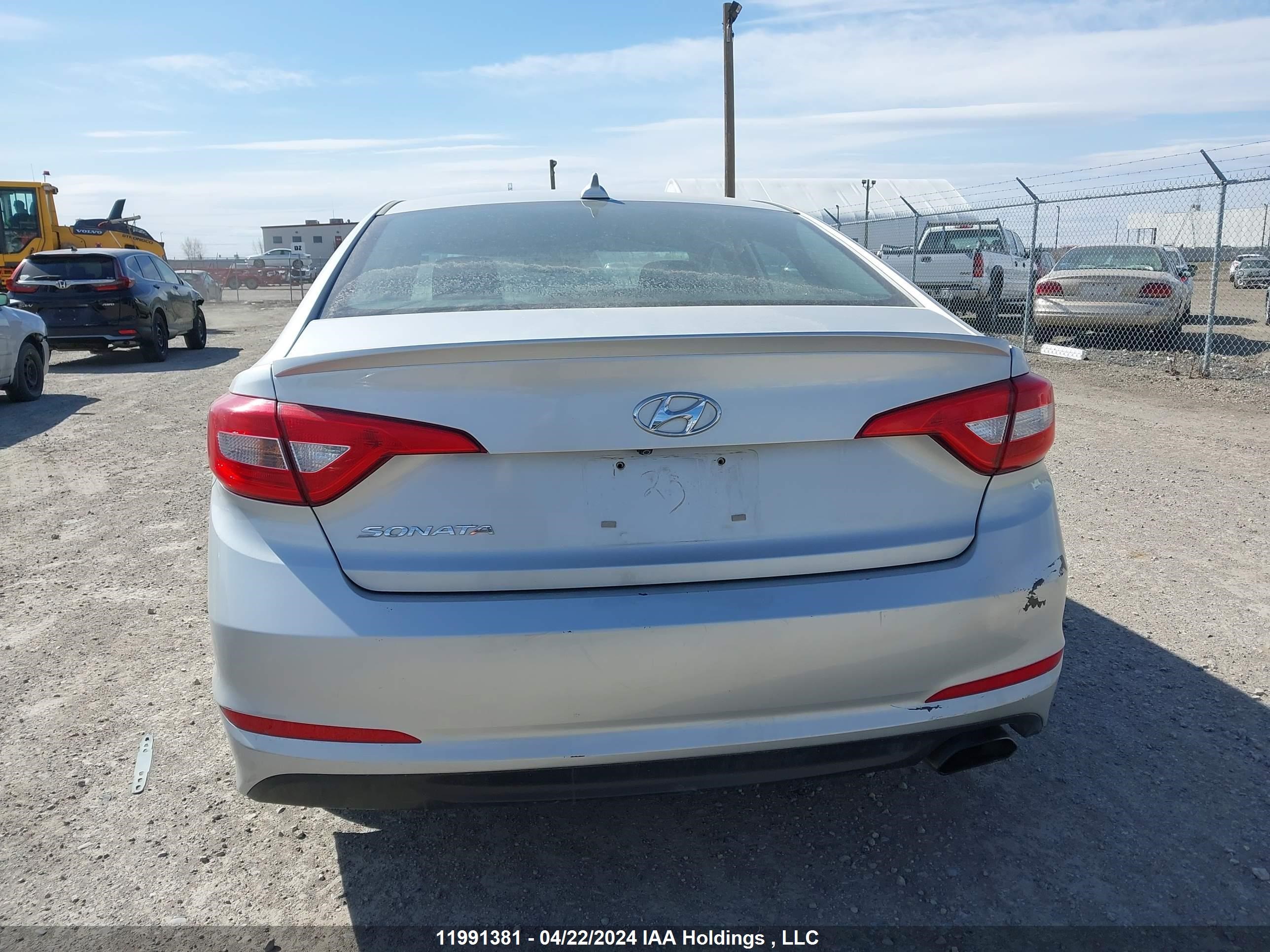 Photo 16 VIN: 5NPE24AF6GH364995 - HYUNDAI SONATA 