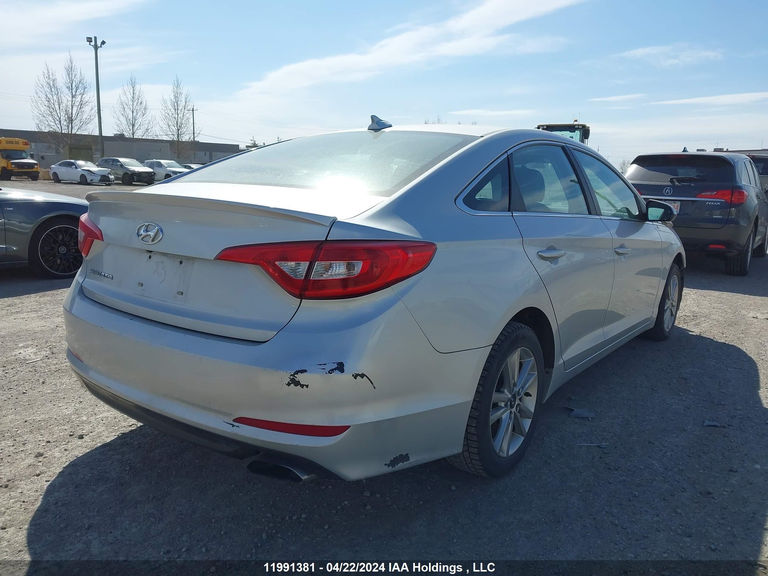 Photo 3 VIN: 5NPE24AF6GH364995 - HYUNDAI SONATA 