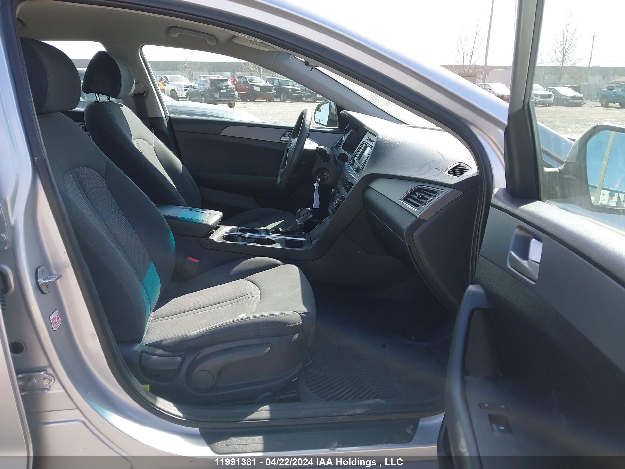 Photo 4 VIN: 5NPE24AF6GH364995 - HYUNDAI SONATA 