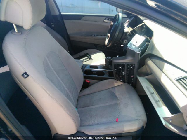 Photo 4 VIN: 5NPE24AF6GH368500 - HYUNDAI SONATA 