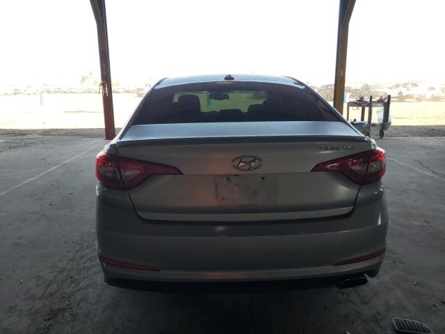 Photo 5 VIN: 5NPE24AF6GH369503 - HYUNDAI SONATA SE 