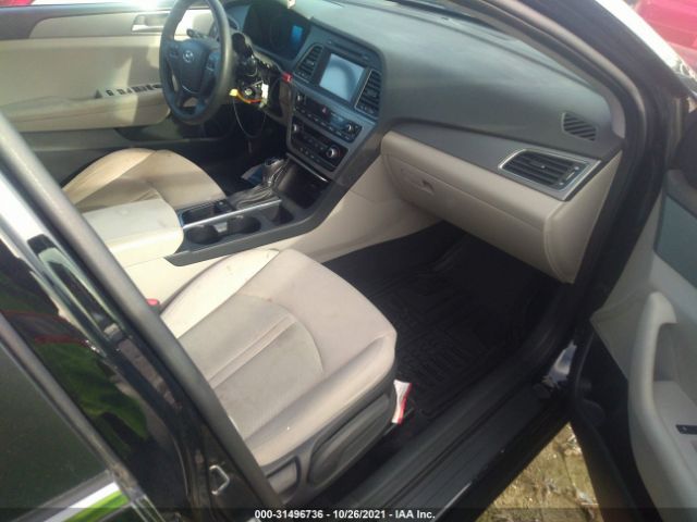 Photo 4 VIN: 5NPE24AF6GH385488 - HYUNDAI SONATA 