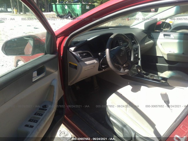 Photo 4 VIN: 5NPE24AF6GH396703 - HYUNDAI SONATA 