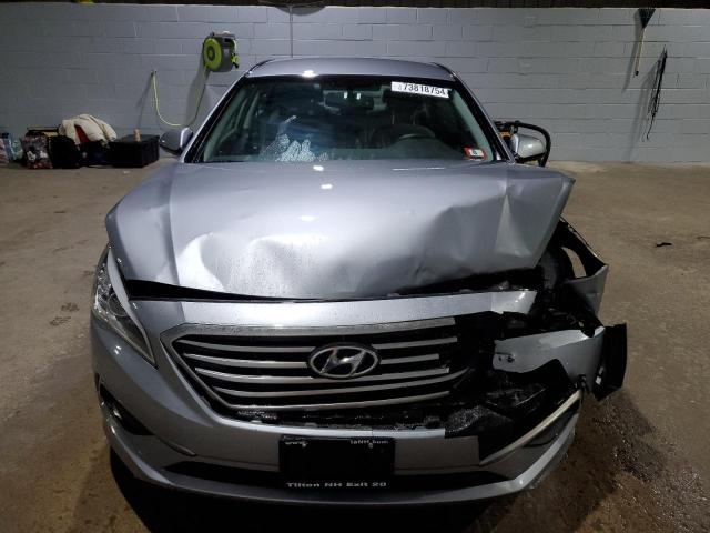 Photo 4 VIN: 5NPE24AF6GH401320 - HYUNDAI SONATA SE 