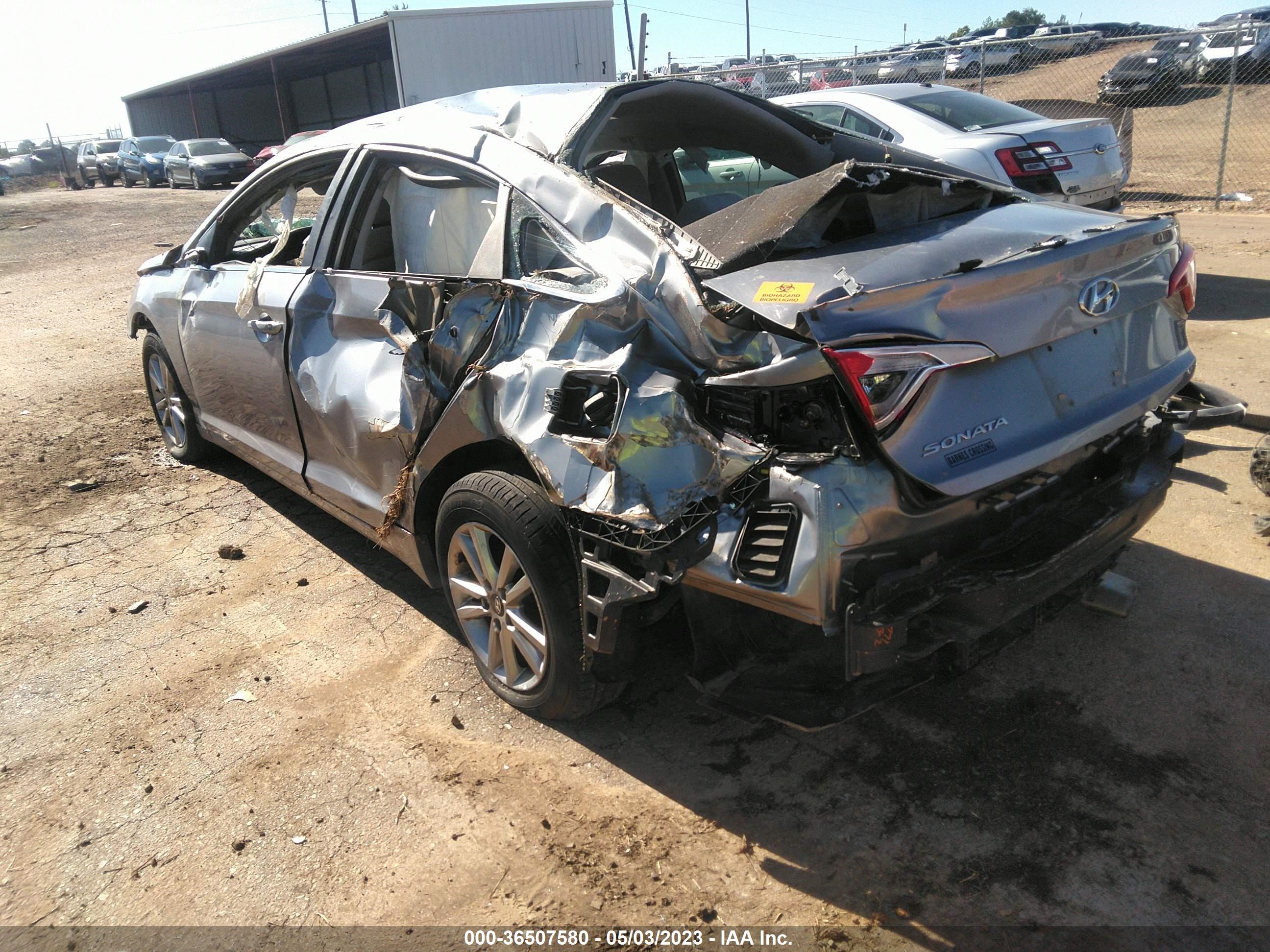 Photo 2 VIN: 5NPE24AF6GH406565 - HYUNDAI SONATA 