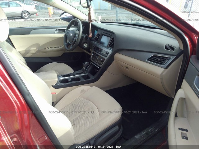 Photo 4 VIN: 5NPE24AF6GH424967 - HYUNDAI SONATA 