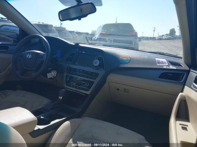 Photo 4 VIN: 5NPE24AF6HH438305 - HYUNDAI SONATA 