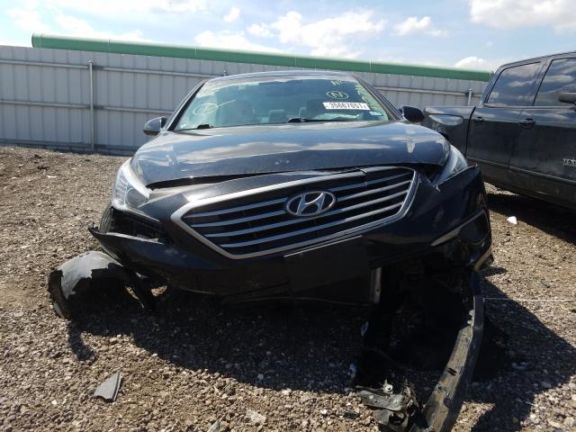 Photo 8 VIN: 5NPE24AF6HH450793 - HYUNDAI SONATA SE 