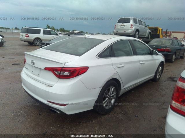 Photo 3 VIN: 5NPE24AF6HH450955 - HYUNDAI SONATA 