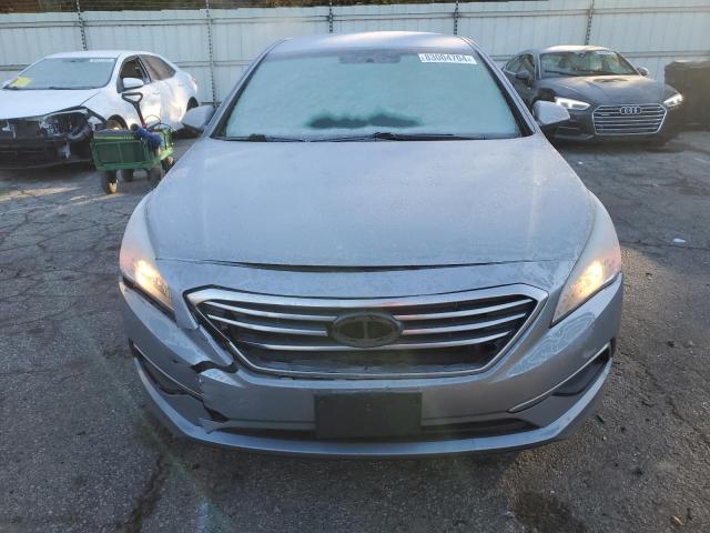 Photo 4 VIN: 5NPE24AF6HH475726 - HYUNDAI SONATA SE 