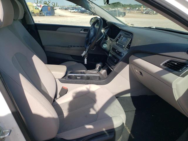 Photo 4 VIN: 5NPE24AF6HH488380 - HYUNDAI SONATA SE 