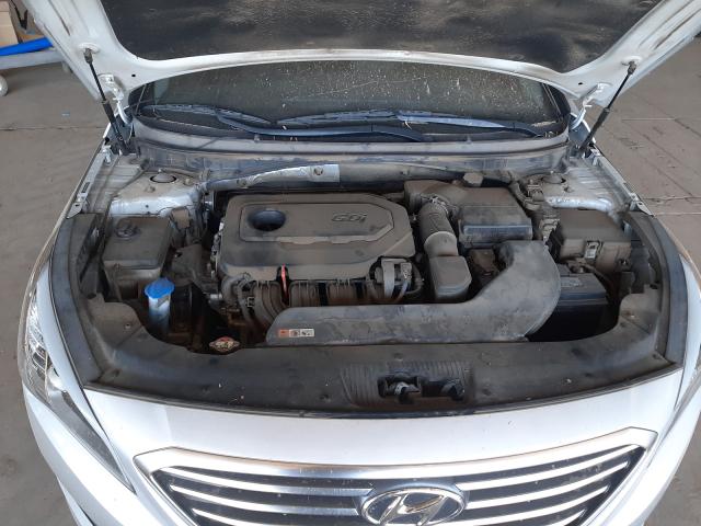 Photo 6 VIN: 5NPE24AF6HH493675 - HYUNDAI SONATA SE 