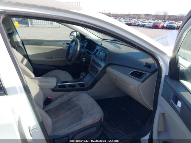 Photo 4 VIN: 5NPE24AF6HH495278 - HYUNDAI SONATA 