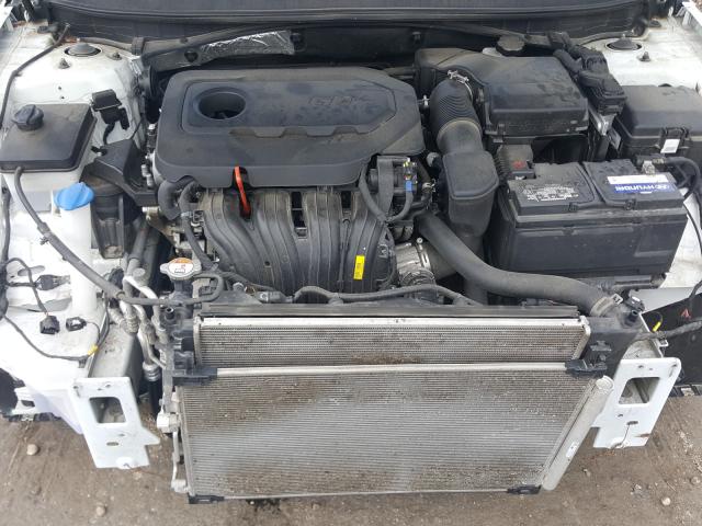 Photo 6 VIN: 5NPE24AF6HH516582 - HYUNDAI SONATA SE 