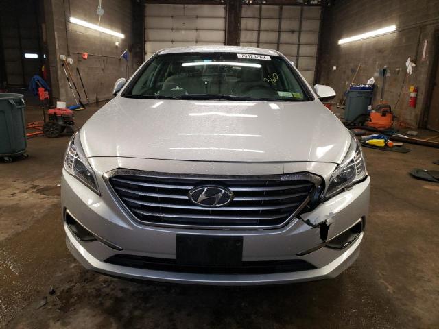 Photo 4 VIN: 5NPE24AF6HH522334 - HYUNDAI SONATA SE 