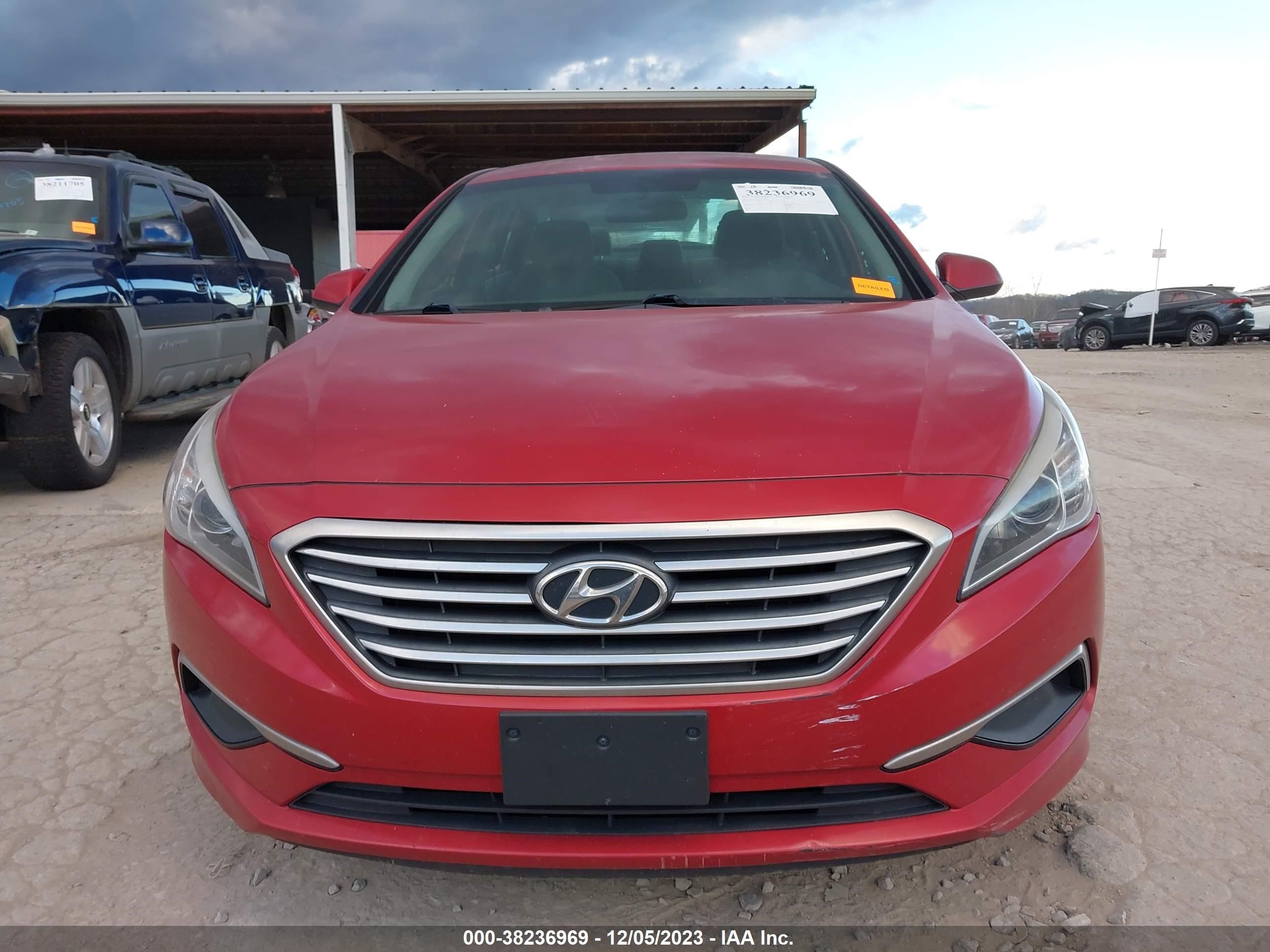 Photo 11 VIN: 5NPE24AF6HH538551 - HYUNDAI SONATA 