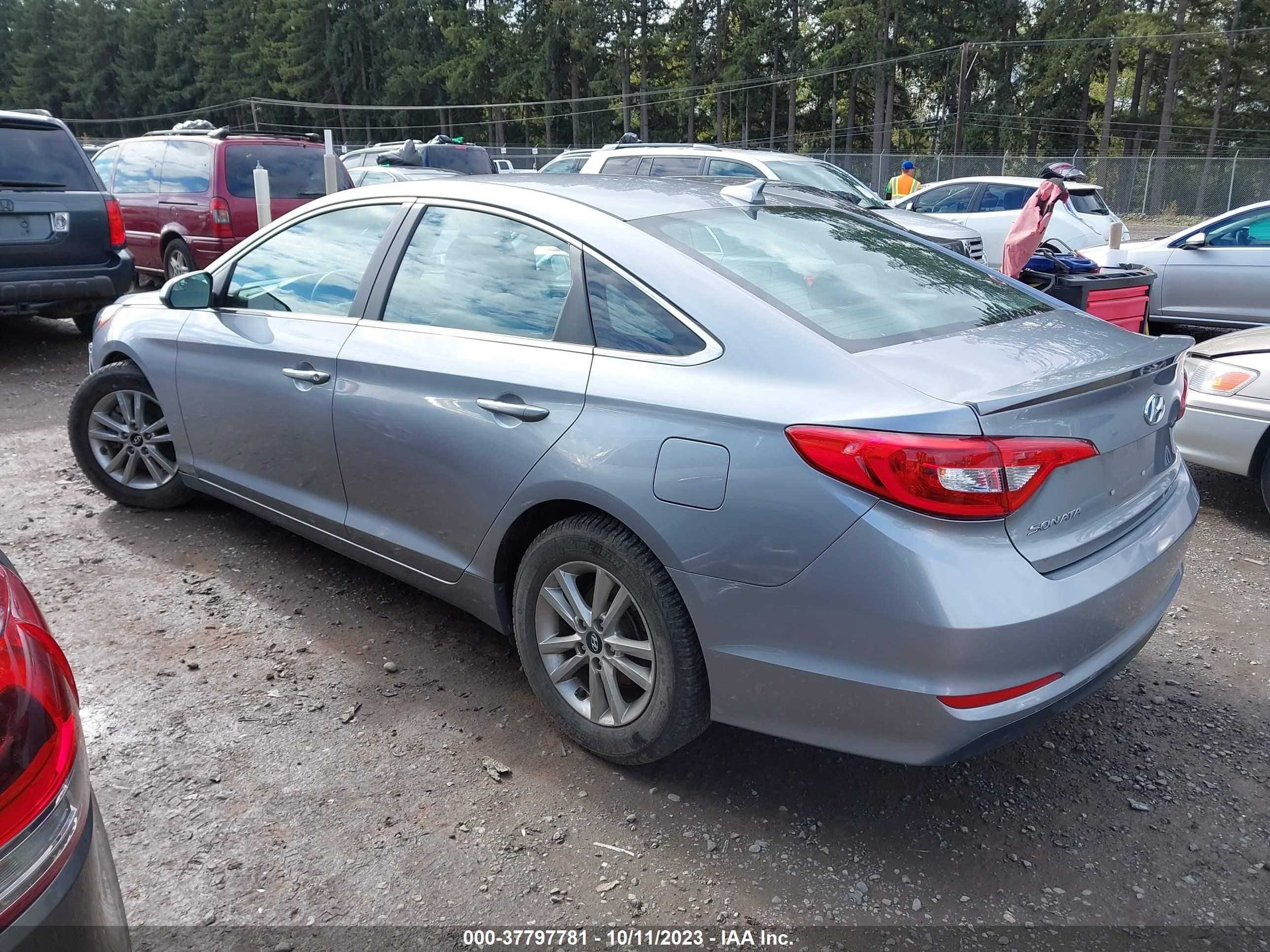 Photo 2 VIN: 5NPE24AF6HH539036 - HYUNDAI SONATA 