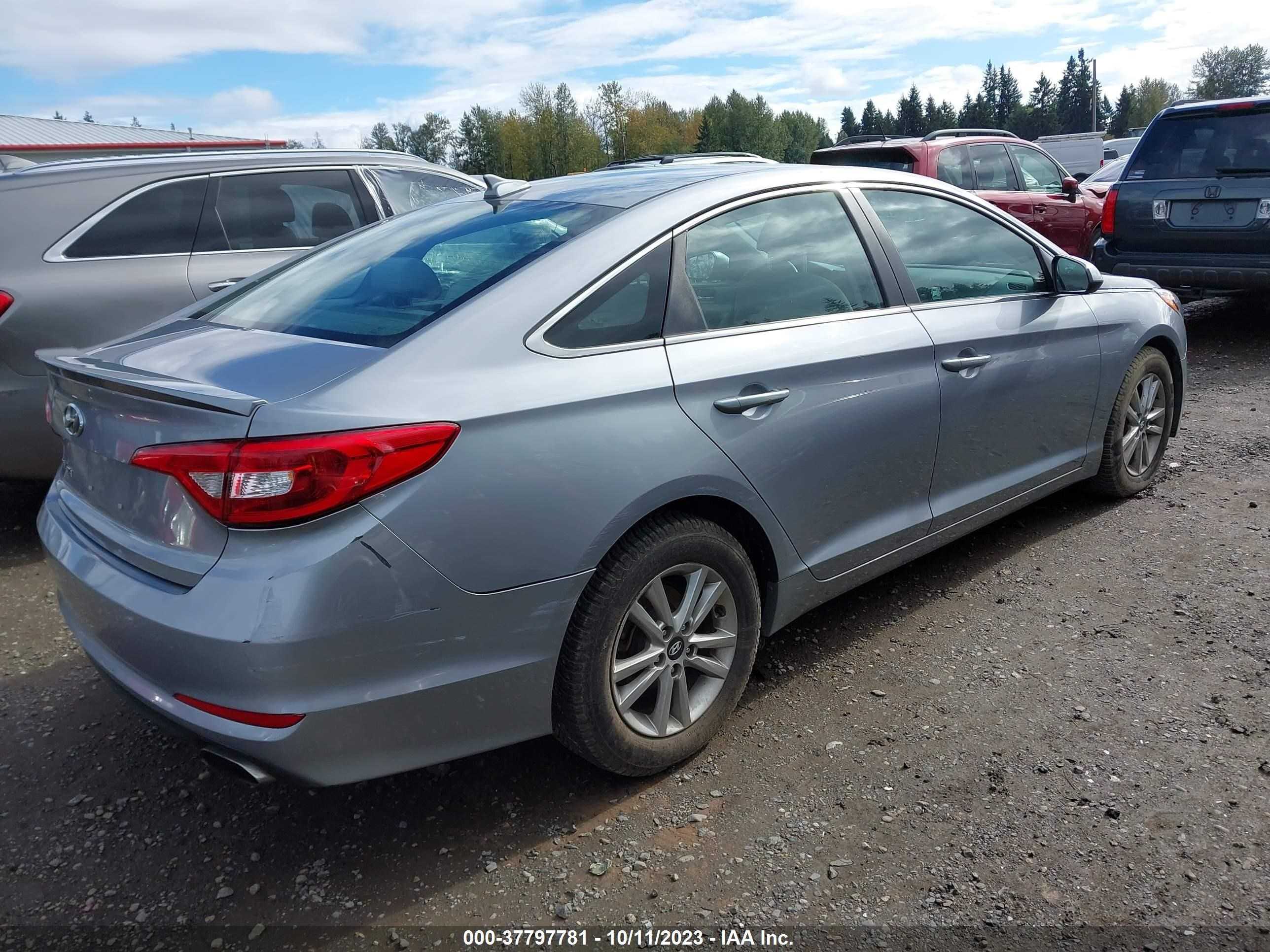 Photo 3 VIN: 5NPE24AF6HH539036 - HYUNDAI SONATA 