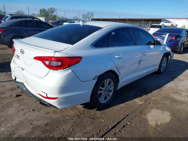 Photo 3 VIN: 5NPE24AF6HH543801 - HYUNDAI SONATA 