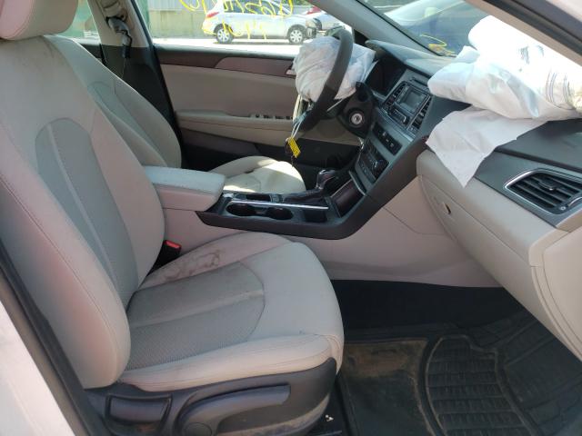 Photo 4 VIN: 5NPE24AF6HH547525 - HYUNDAI SONATA SE 