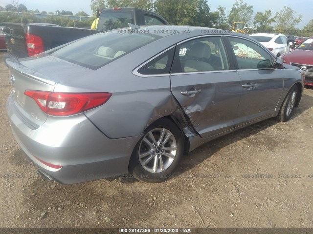 Photo 3 VIN: 5NPE24AF6HH564258 - HYUNDAI SONATA 