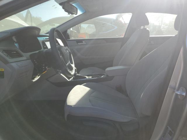 Photo 6 VIN: 5NPE24AF6HH568908 - HYUNDAI SONATA SE 