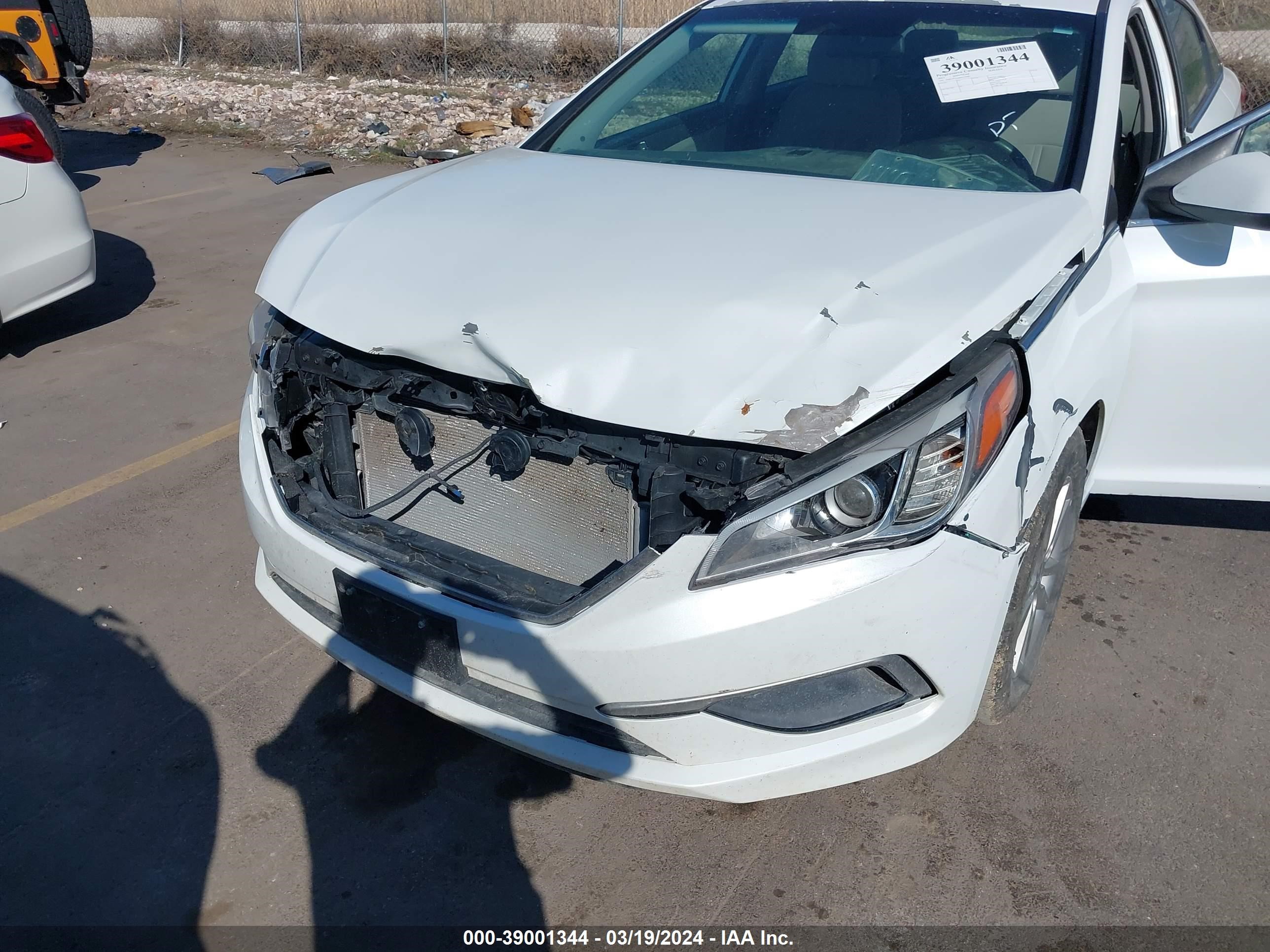 Photo 5 VIN: 5NPE24AF6HH575048 - HYUNDAI SONATA 