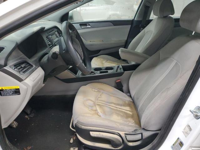 Photo 6 VIN: 5NPE24AF6HH585126 - HYUNDAI SONATA SE 