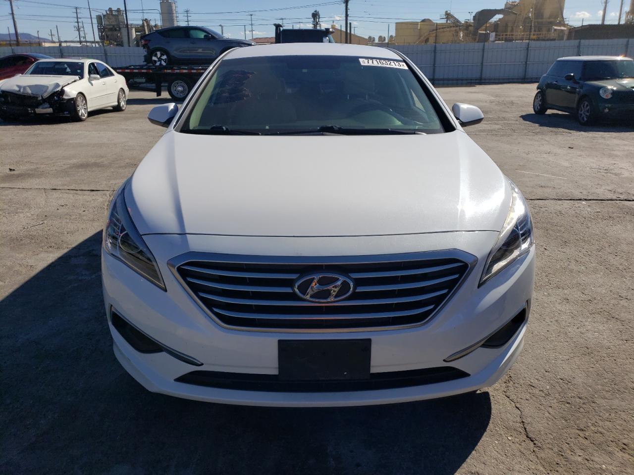 Photo 4 VIN: 5NPE24AF6HH592271 - HYUNDAI SONATA 