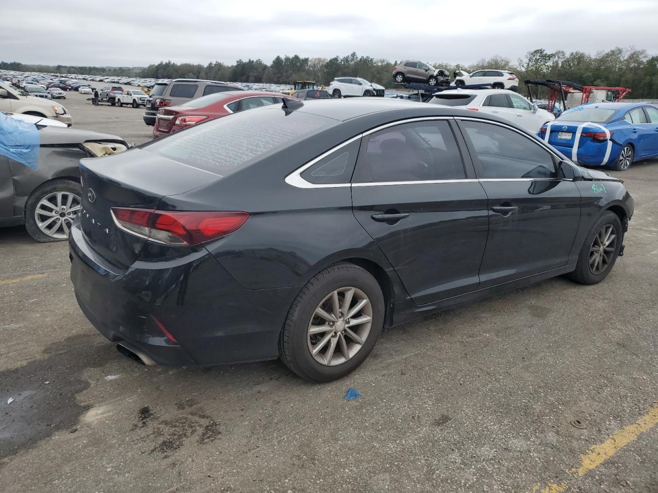 Photo 2 VIN: 5NPE24AF6JH600617 - HYUNDAI SONATA 