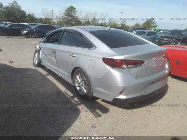 Photo 2 VIN: 5NPE24AF6JH603730 - HYUNDAI SONATA 