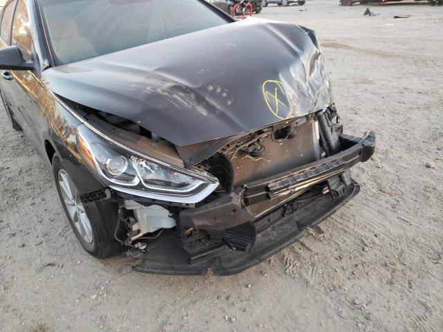 Photo 8 VIN: 5NPE24AF6JH607650 - HYUNDAI SONATA SE 