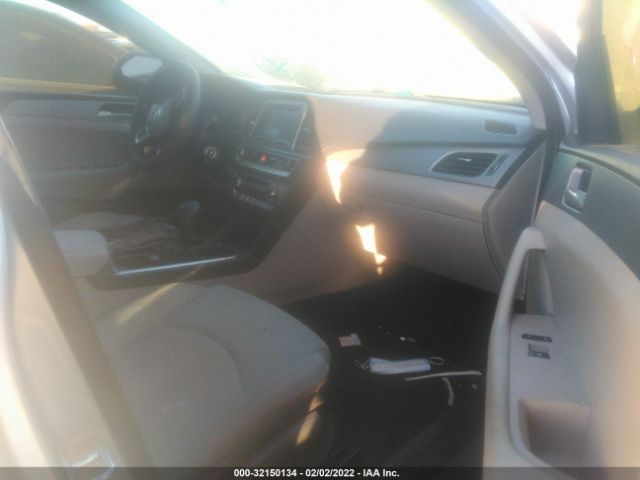 Photo 4 VIN: 5NPE24AF6JH619765 - HYUNDAI SONATA 