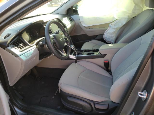 Photo 4 VIN: 5NPE24AF6JH619779 - HYUNDAI SONATA SE 