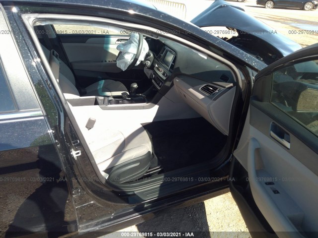 Photo 4 VIN: 5NPE24AF6JH625047 - HYUNDAI SONATA 