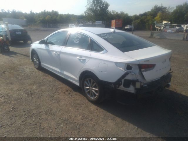 Photo 2 VIN: 5NPE24AF6JH627087 - HYUNDAI SONATA 