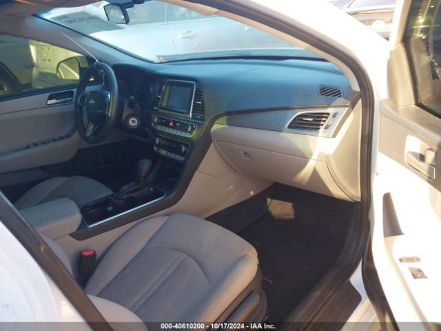 Photo 4 VIN: 5NPE24AF6JH629485 - HYUNDAI SONATA 