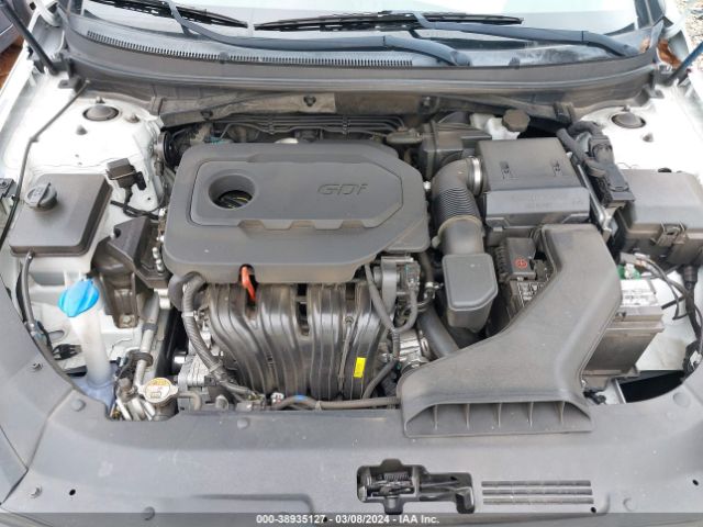 Photo 9 VIN: 5NPE24AF6JH665502 - HYUNDAI SONATA 