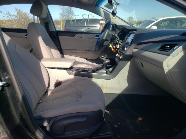 Photo 4 VIN: 5NPE24AF6JH667380 - HYUNDAI SONATA SE 