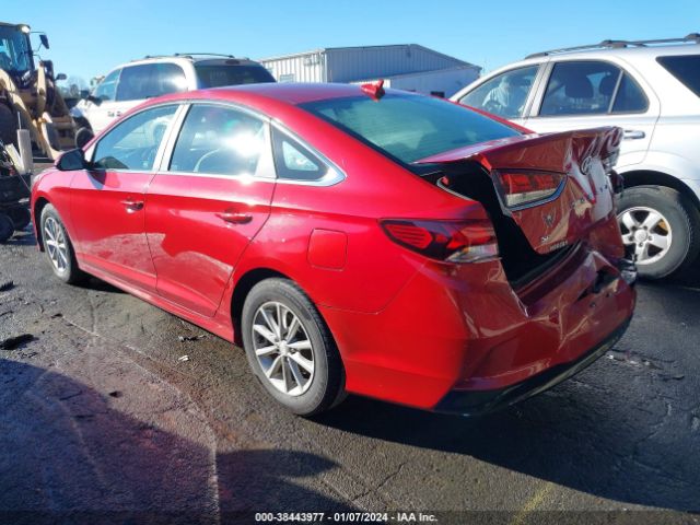 Photo 2 VIN: 5NPE24AF6JH669209 - HYUNDAI SONATA 