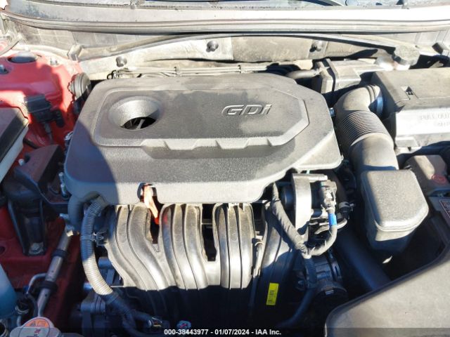 Photo 9 VIN: 5NPE24AF6JH669209 - HYUNDAI SONATA 