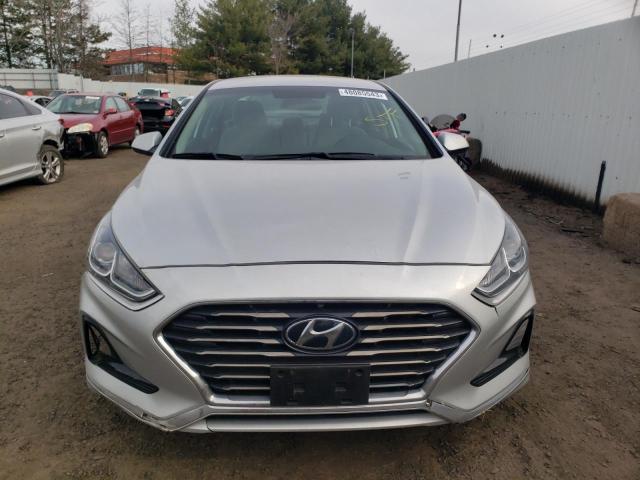 Photo 4 VIN: 5NPE24AF6JH676323 - HYUNDAI SONATA SE 