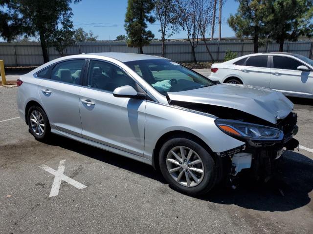 Photo 3 VIN: 5NPE24AF6JH678606 - HYUNDAI SONATA SE 