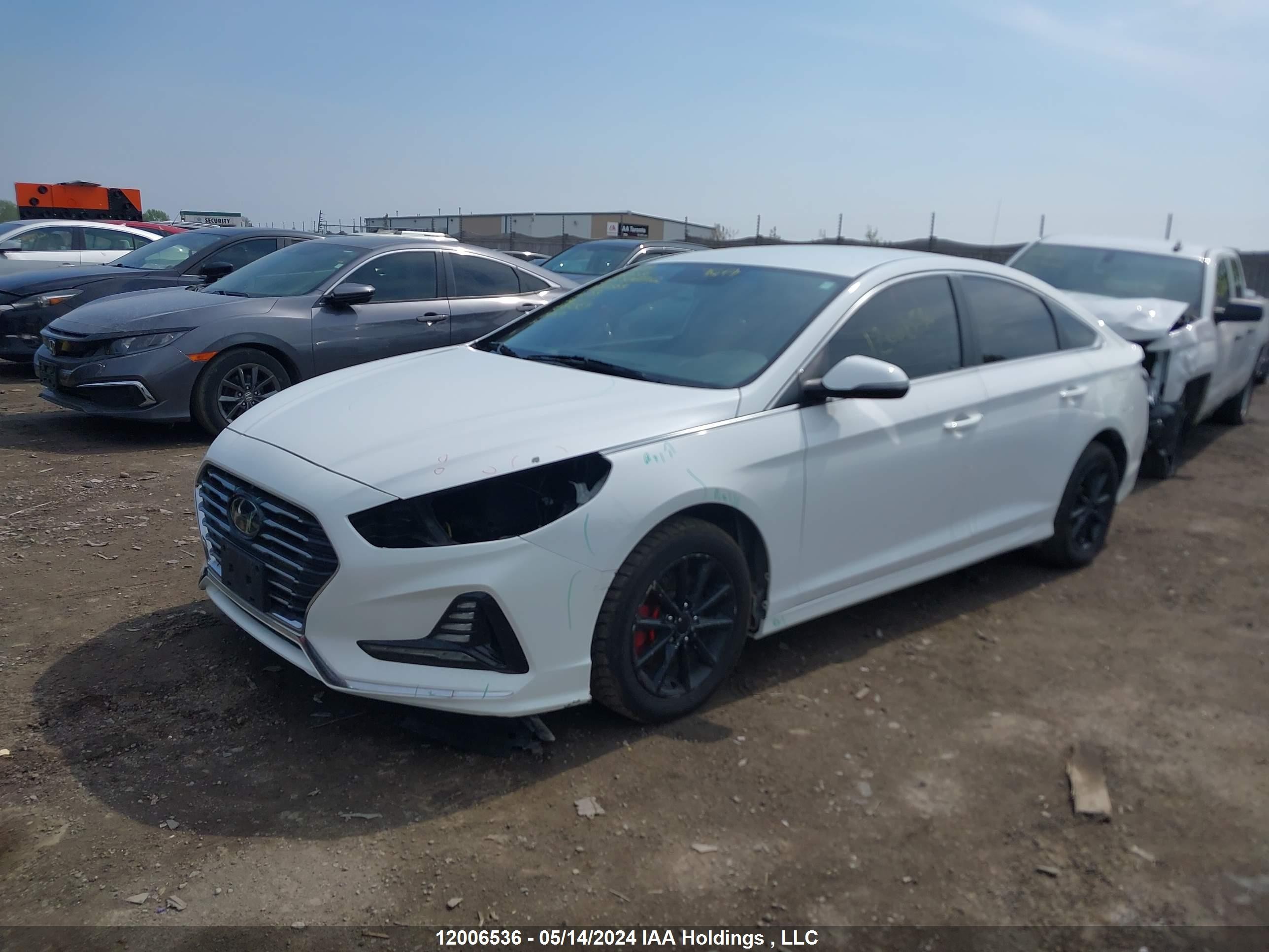 Photo 1 VIN: 5NPE24AF6JH687354 - HYUNDAI SONATA 