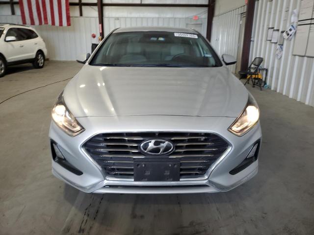 Photo 4 VIN: 5NPE24AF6JH692425 - HYUNDAI SONATA 