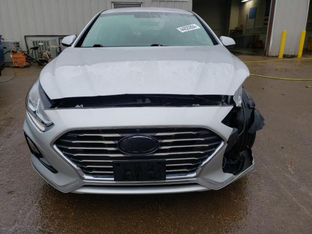 Photo 4 VIN: 5NPE24AF6JH695602 - HYUNDAI SONATA 