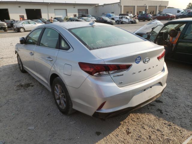 Photo 2 VIN: 5NPE24AF6JH704301 - HYUNDAI SONATA SE 