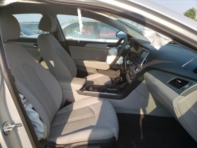 Photo 4 VIN: 5NPE24AF6JH704301 - HYUNDAI SONATA SE 