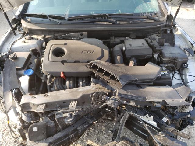 Photo 6 VIN: 5NPE24AF6JH704301 - HYUNDAI SONATA SE 